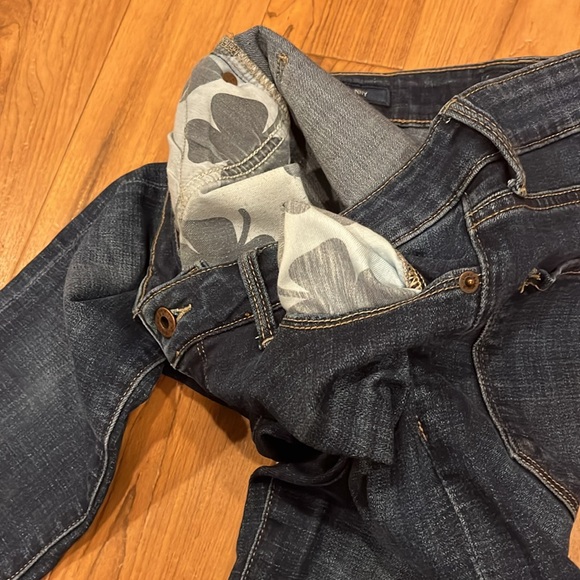 Women’s Lucky Brand jeans - Picture 7 of 7